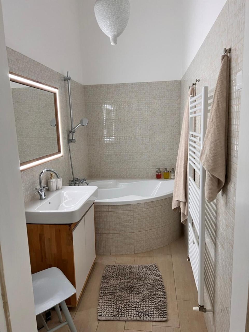 Stylish Flat In City Centre Bratislava Buitenkant foto